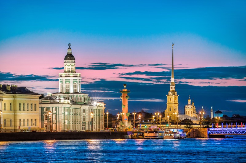 Парадный Петербург шаг за шагом