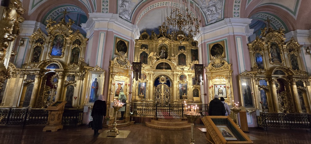 Время пролетело быстро! Наталья понятно и грамотно объяснила всё! Очень душевный человек! Экскурсию советую! Подъём на колокольню Шедевральный!