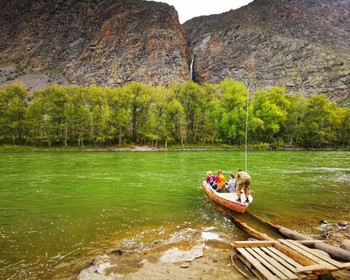 Река и долина Чулышман, урочище Пазырык, водопад Куркуре