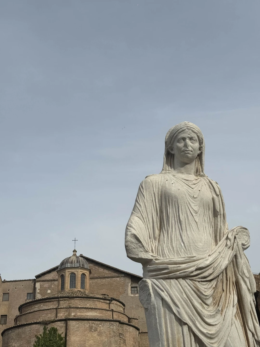 Экскурсия - супер. Гид Игорь провел по основным локациям, рассказал историю развития римской империи - все