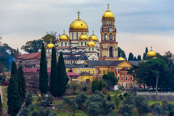 Гагринский карниз, прогулка по Приморскому парку, Иверская гора, Новоафонский монастырь и ущелье Псырцха