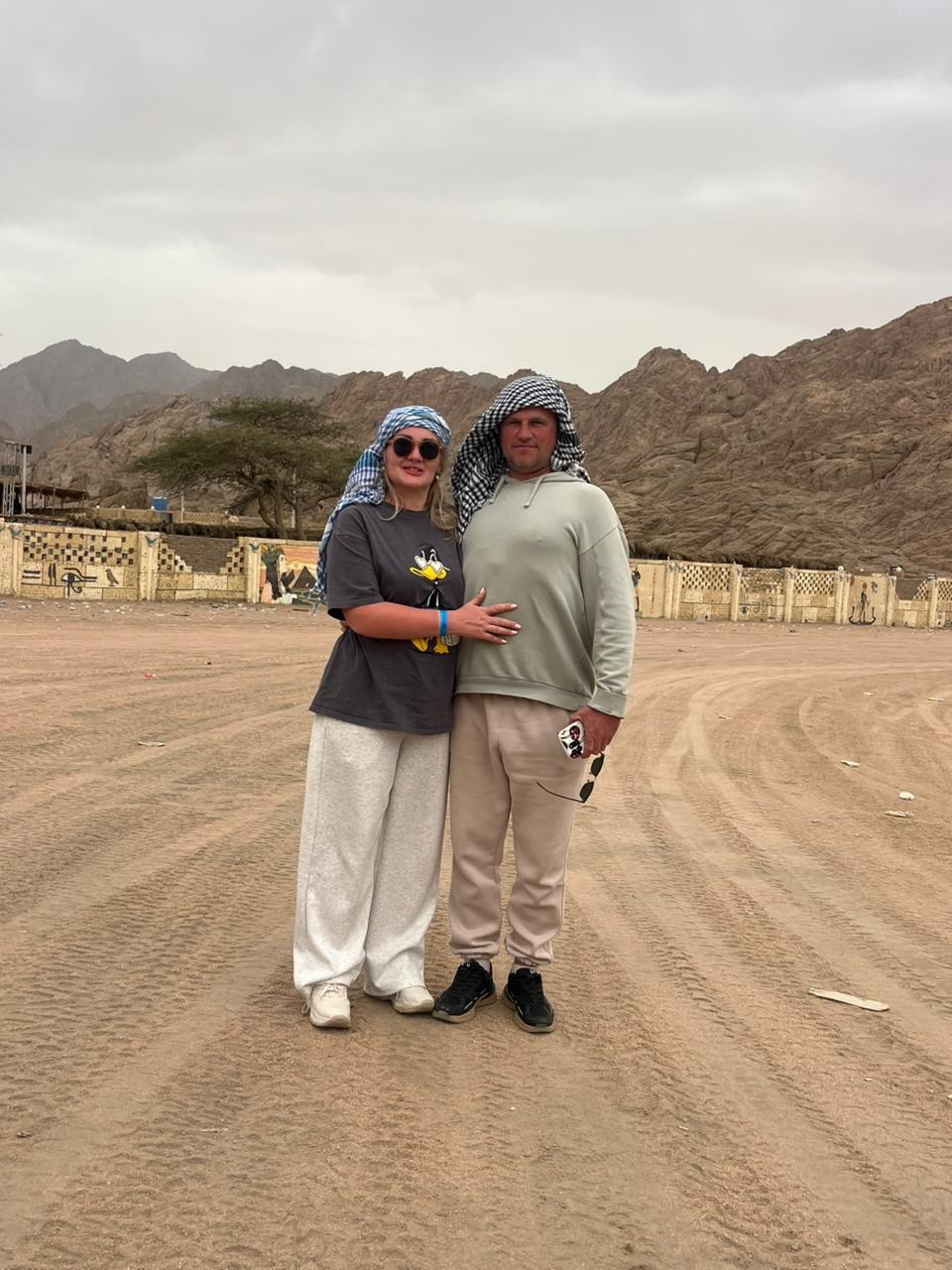 На квадроциклах в группе: сафари в Шарм-эль-Шейхе (Любовь)