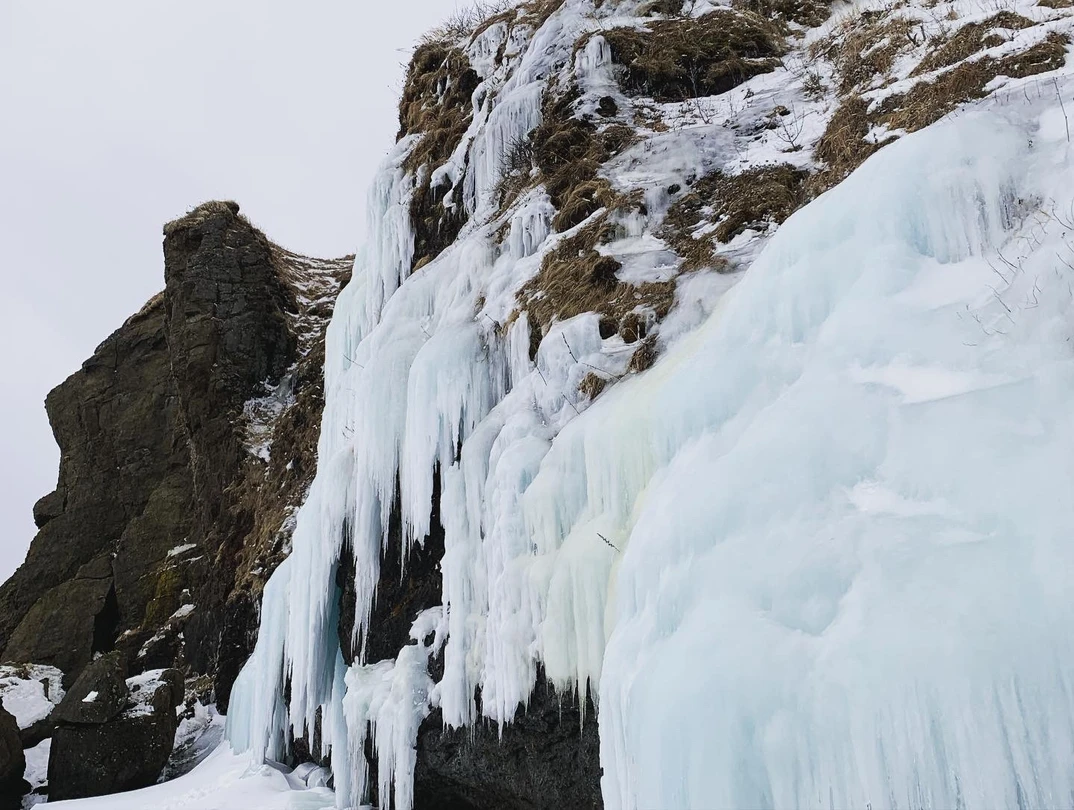 Зимний Сахалин: ледопады, кекуры и замерзшее море (Михаил)