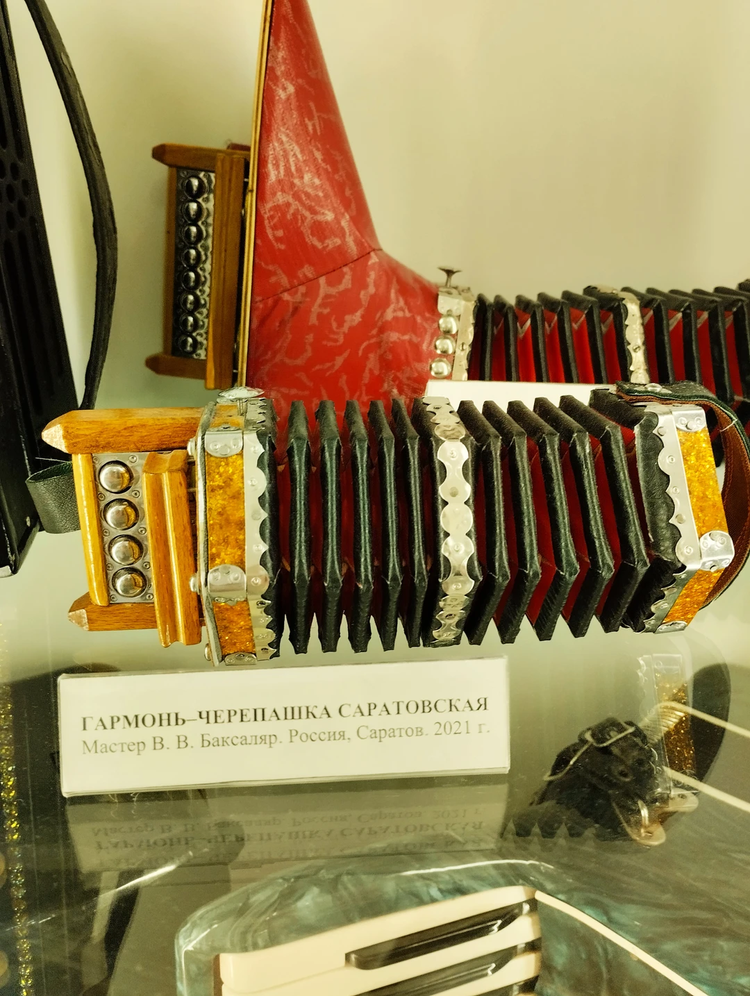 С нами на экскурсии был Дмитрий, он много знает, интересно рассказывает. И даже, когда мы не