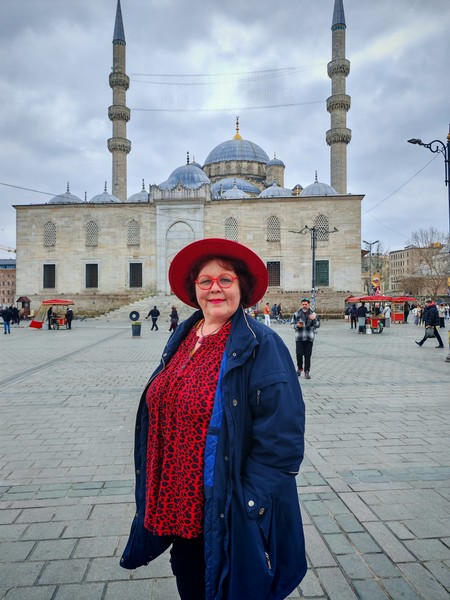 Прекрасное приключение!!! Гид Инга очень знающий, очень много рассказала, отвечала на все вопросы. Показала мне за