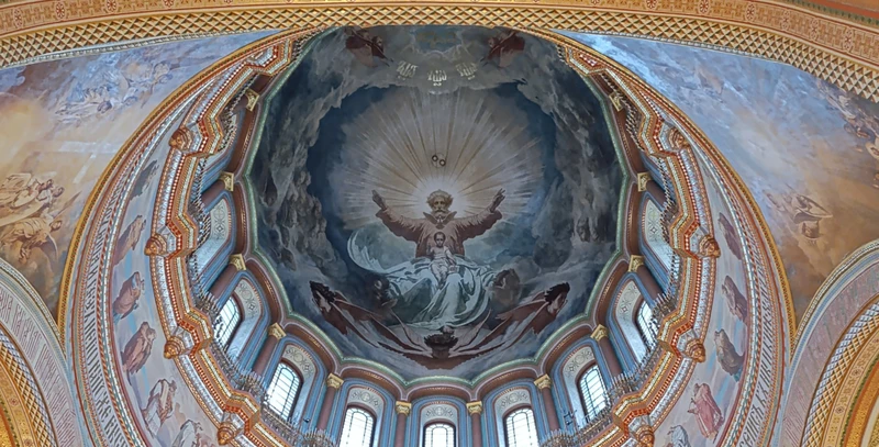 От земли до неба: экскурсия по Храму Христа Спасителя