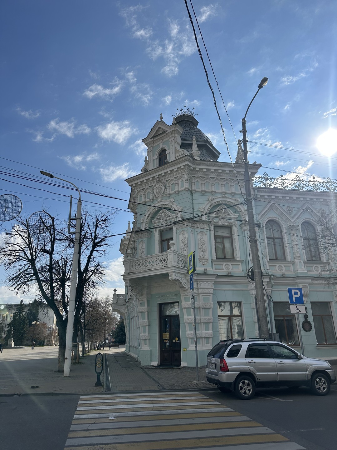 Огромное спасибо за такую интереснейшую аудио экскурсию! Десятки раз была в Краснодаре и не могла попасть