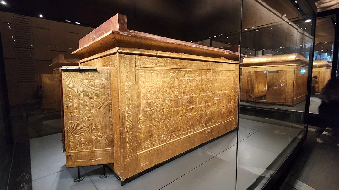 Спасибо водителю Хусе'йну и гиду Исаму (Саше) за проведение замечательной поездки и экскурсии. Благодаря координации получилось