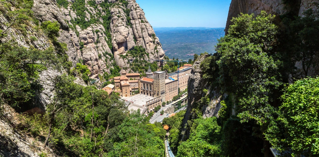 Монастырь Монтсеррат — духовный символ Каталонии