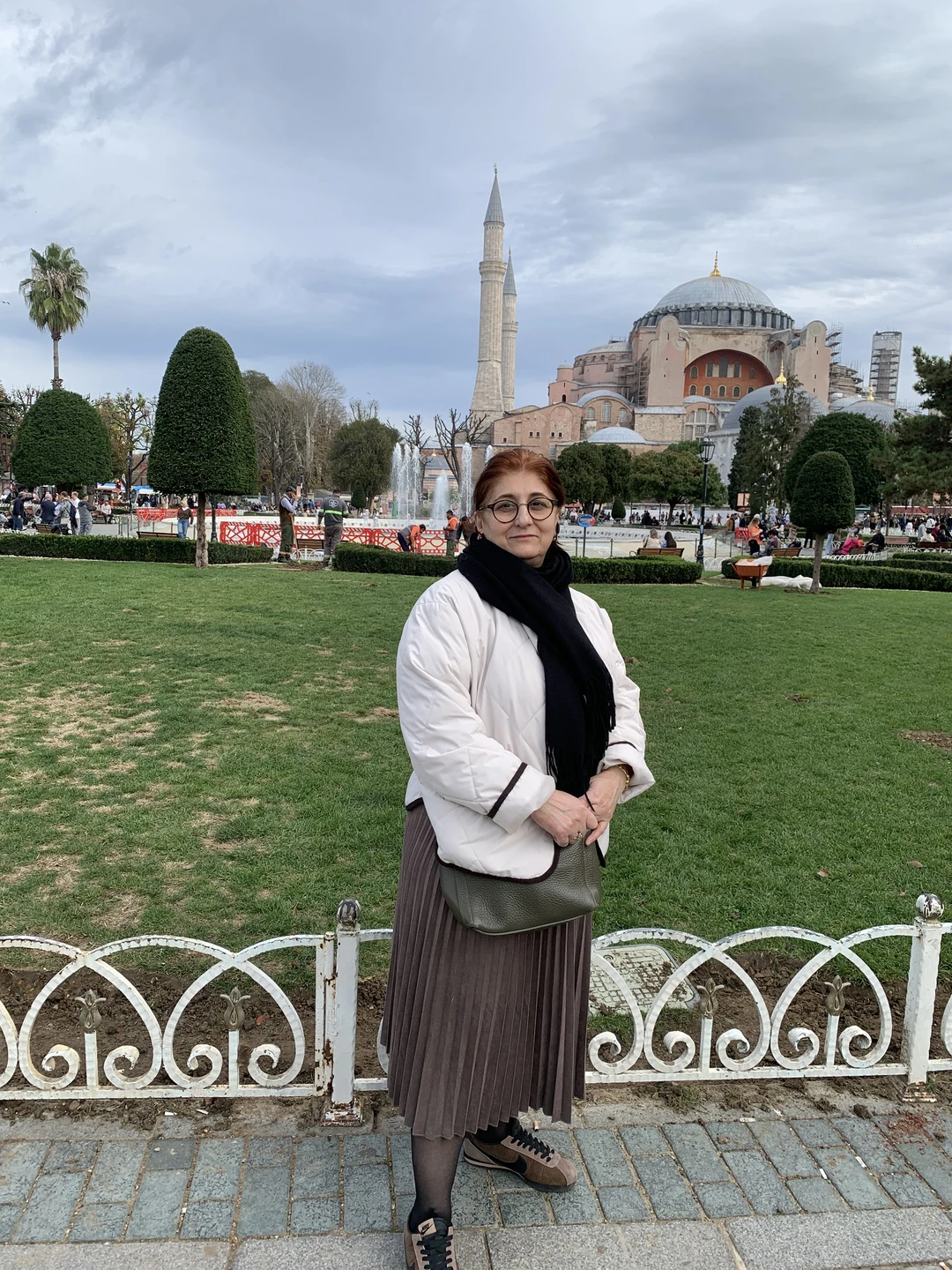 Экскурсия с Гюрканом стала настоящим украшением нашей поездки в Стамбул. Он очень внимательный, доброжелательный и невероятно