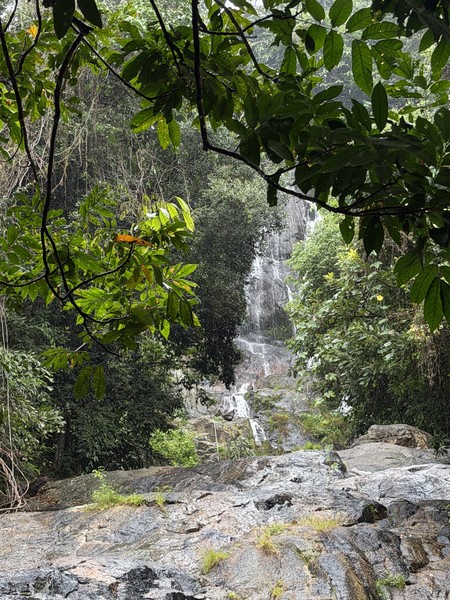 Хотим поблагодарить за потрясающее время провождения! Насыщенная программа,интересные беседы, учли все наши пожелания))) приятный бонус это