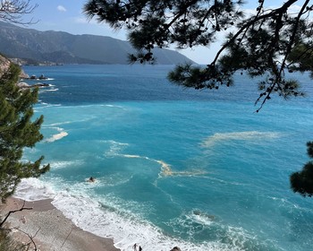 Из Долины бабочек вдоль моря, Секретный пляж