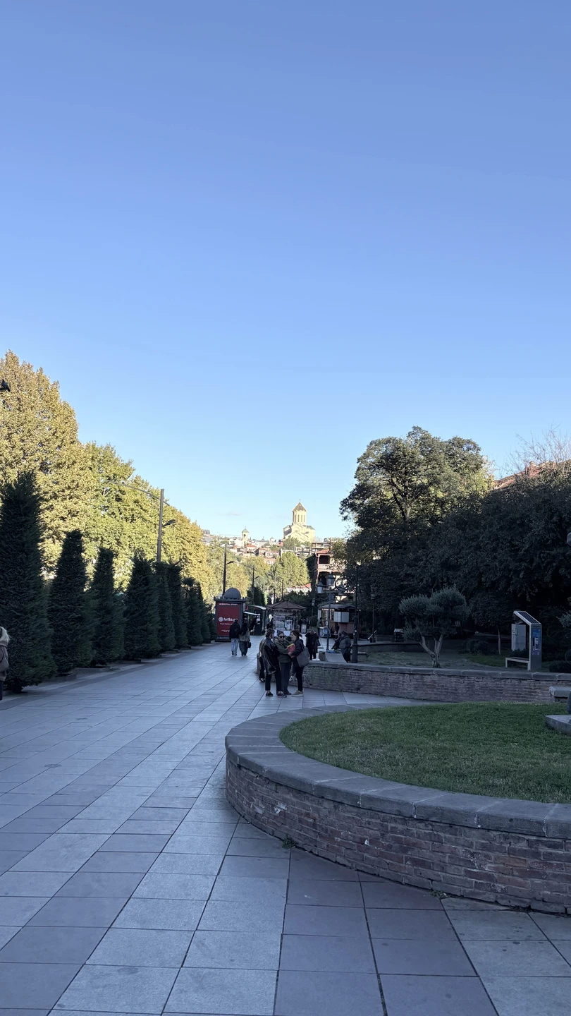 Тамара, спасибо за великолепную экскурсию! Будем всем вас рекомендовать 😘