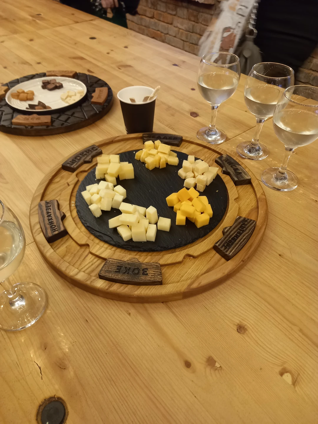 Всё понравилось) особенно сыроварня, высота Эфа. Танцующий лес не такой, как в интернете)