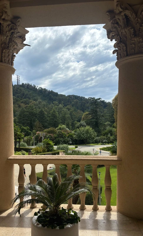 Исторический Сочи: дача Сталина и бальнеологический курорт «Мацеста»