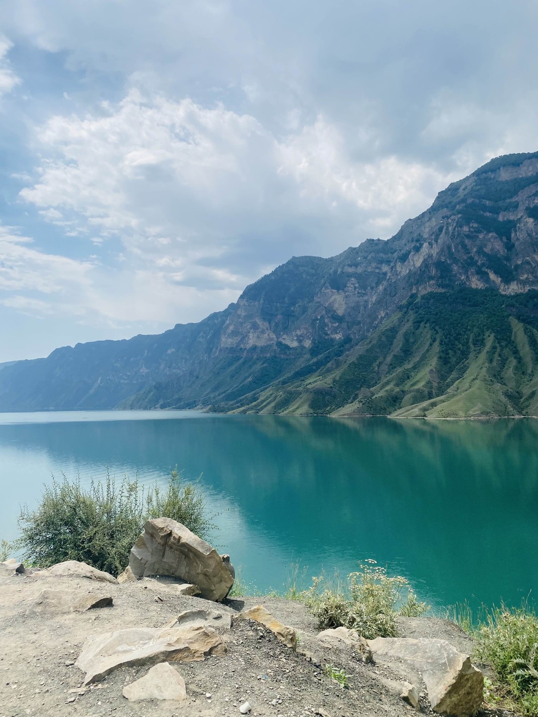 Наше путешествие в Дагестан началось с выбора гида и мы выбрали тур на три дня у