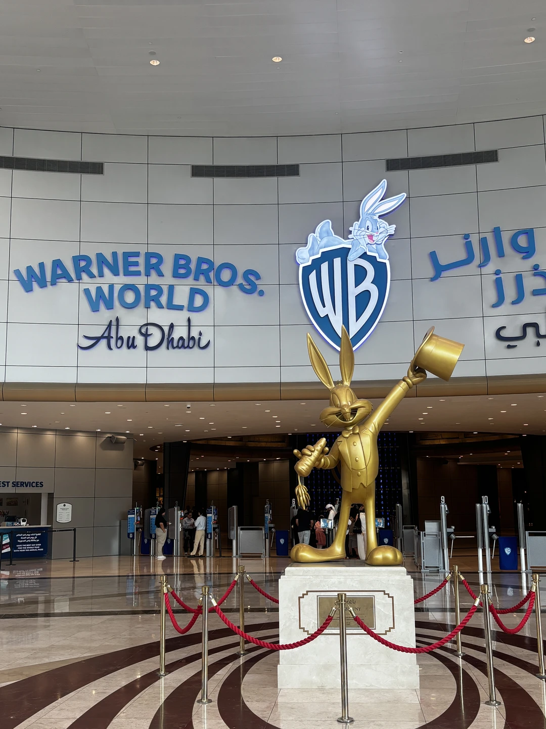 Экскурсия прошла на отлично! Дорога до Абу-Даби и обратно в Дубай за непринужденной беседой пролетела незаметно