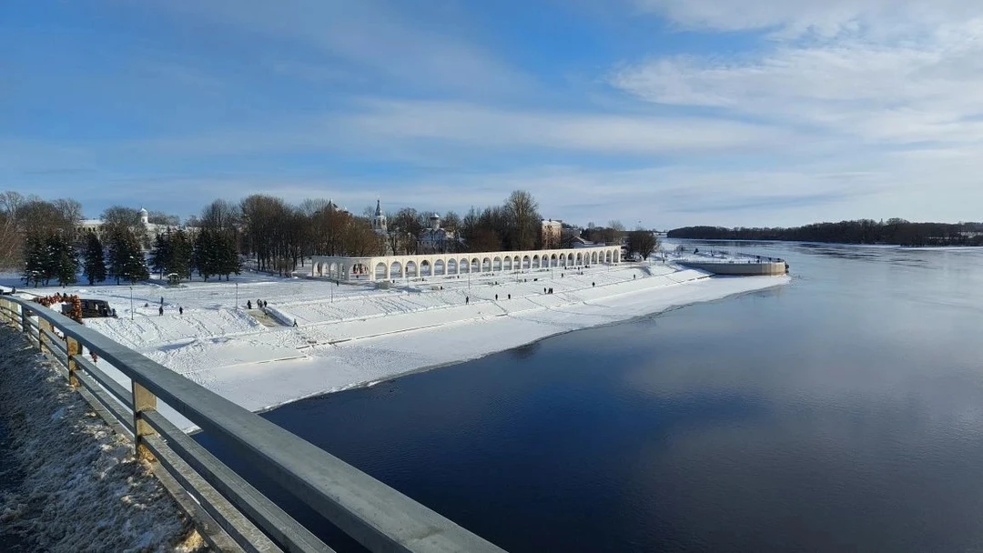Замечательная экскурсия по основным локация Новгорода! Аркадий рассказывал с любовью о своём городе. Прошлись по моей