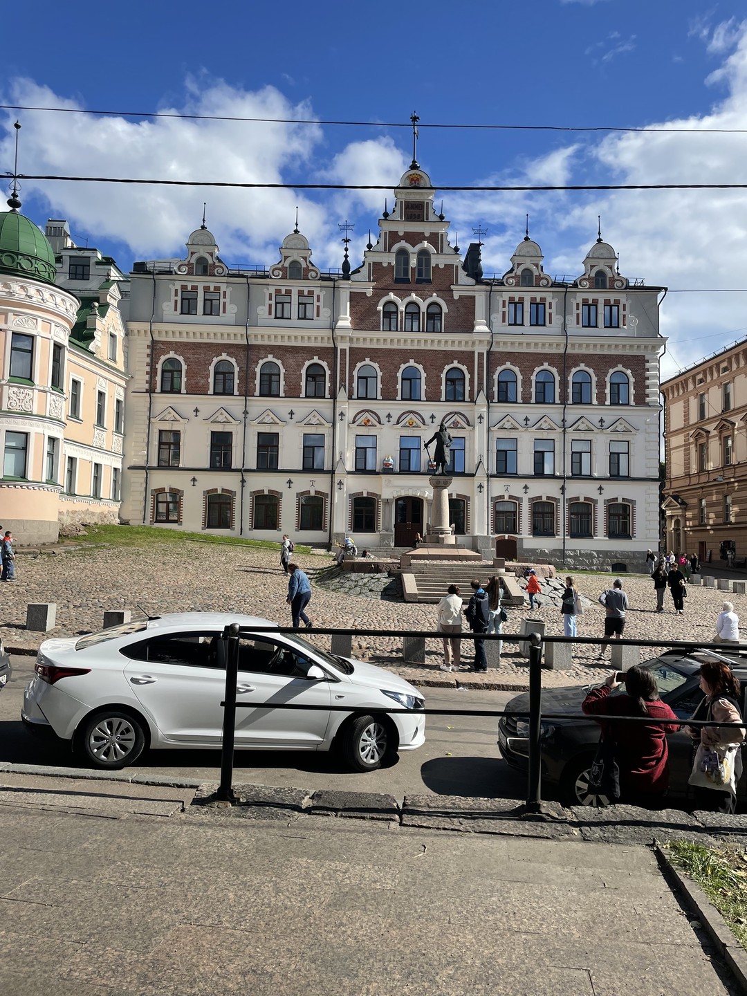 Выборг-удивительный город! Очень красивый, малая Европа😍