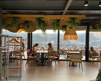 Фото отзыва 4: авторский тур "В Грузию на Новый год: Тбилиси, Мцхета, Кахетия, мастер-класс по хинкали и традиционные застолья"