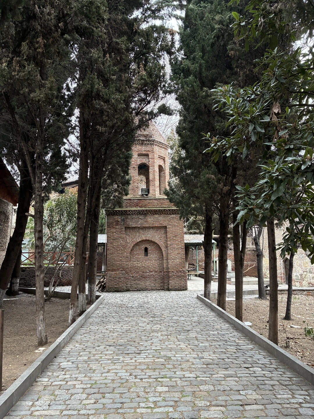 В Тбилиси есть особенная прелесть… (Елена)