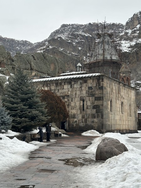 Огромная благодарность гиду Ирине и водителю Сурену! Мы с подругой провели очень красивый и приятный день