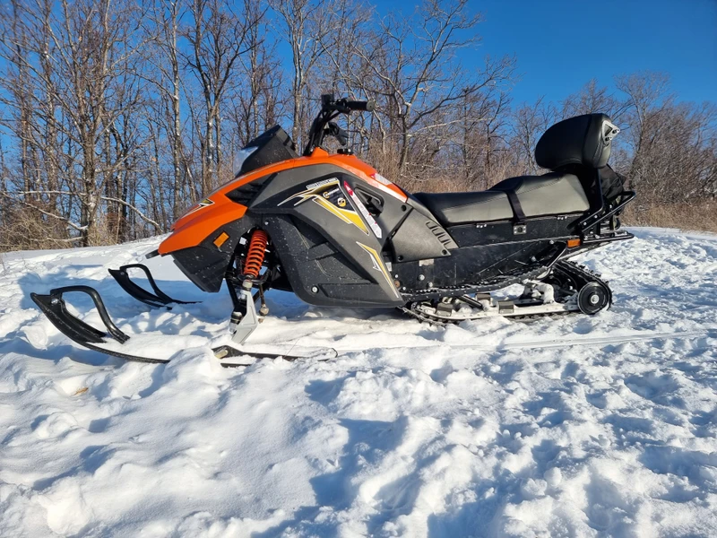 Лысая гора в Самаре: прогулка на снегоходах через зимний лес
