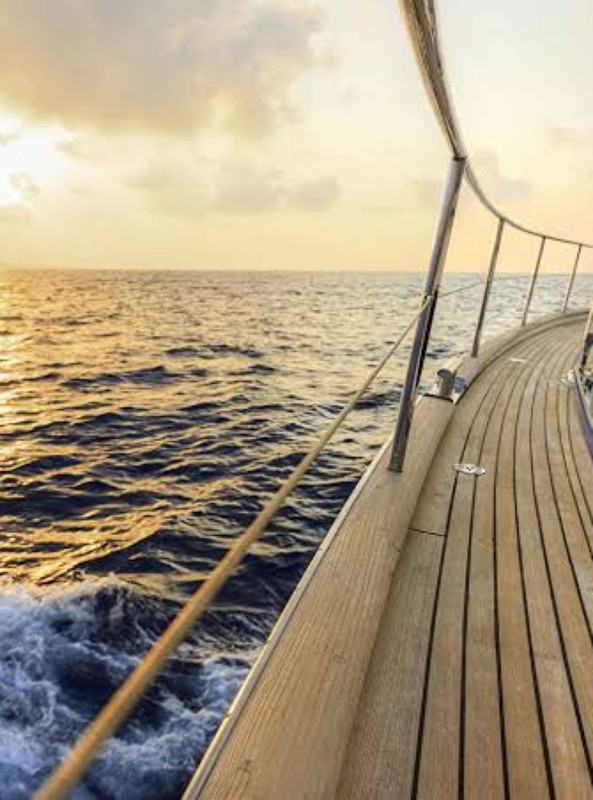 Прогулка из Хургады на красивой яхте по Красному морю