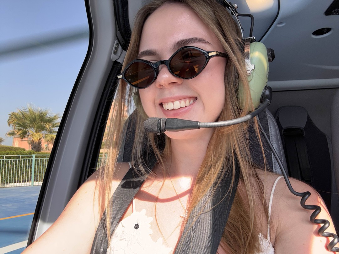 Спасибо организаторам и исполнителям за замечательную экскурсию, прекрасные виды на Palm Jumeirah and Burj Khalifa, отличный