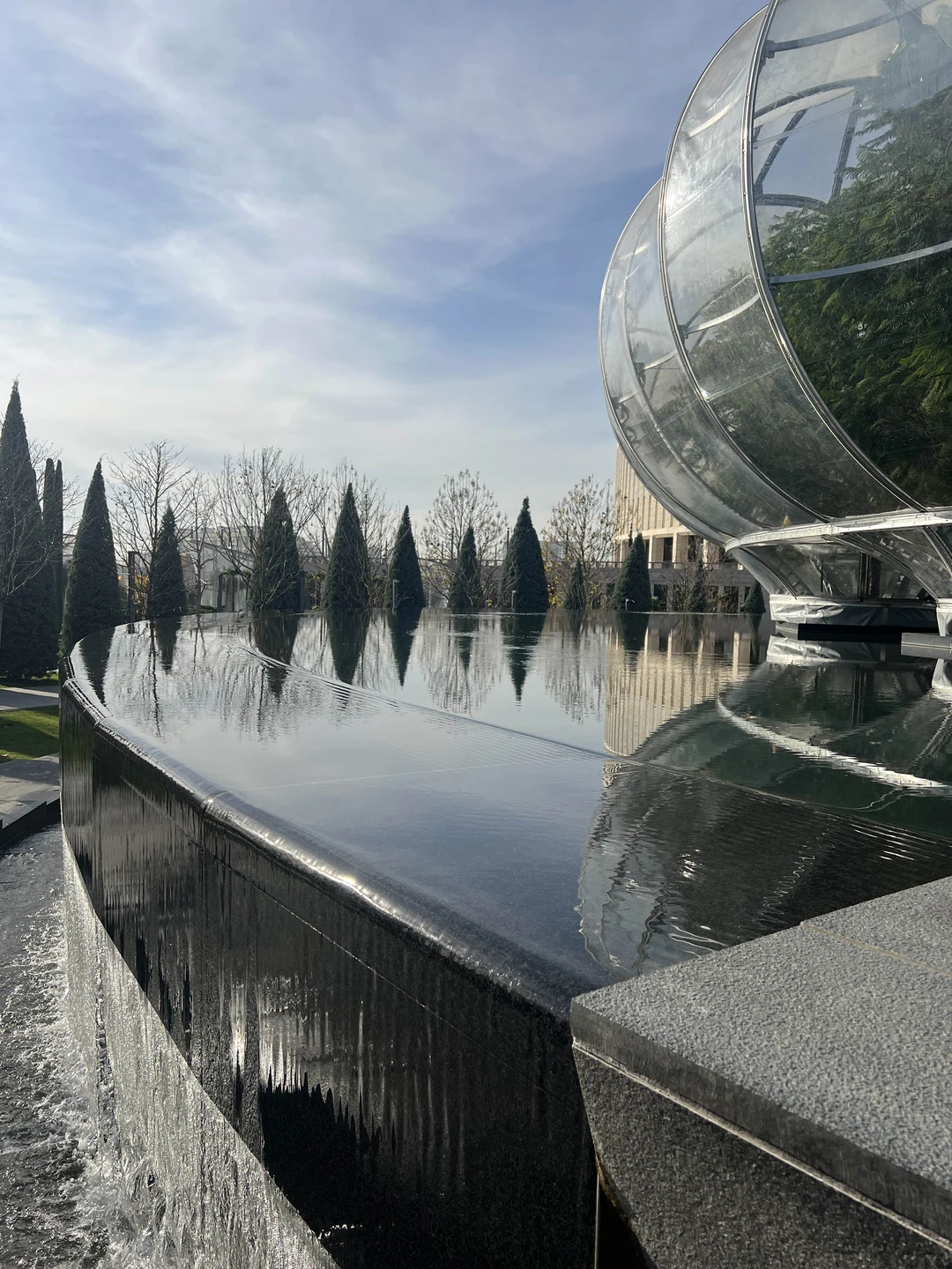 Прекрасная, очень информативная экскурсия! Светлана - замечательный рассказчик, знающий рассказчик и очень любящая парк и Краснодар!