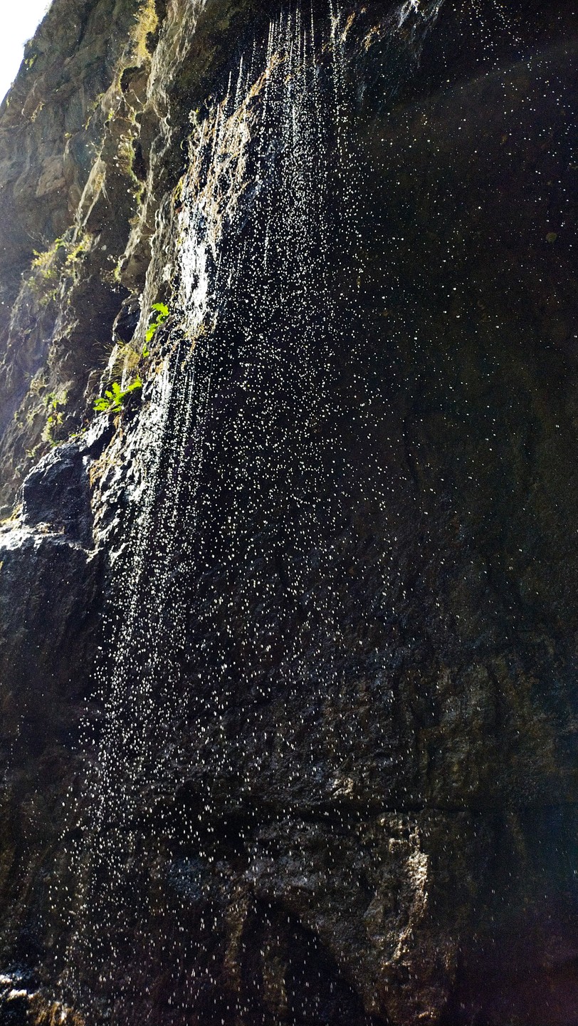 Очень красивый тур, все локации нам понравились. Здорово, что были небольшие пешие участки пути, где можно