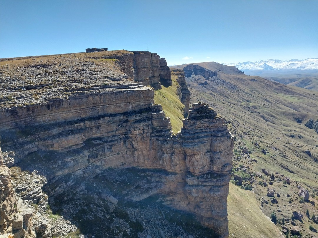 Спасибо огромное за невероятно крутую поездку. Алексей очень внимательный и интересный гид. Прошло всё очень интересно