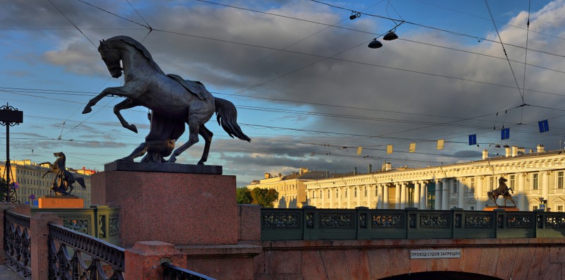 Авторская прогулка «Настоящий Невский»