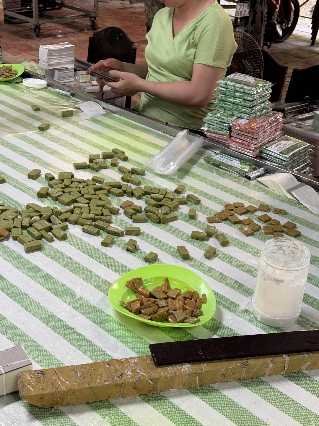 Спасибо за комфортную поездку. Рады, что выбрали формат именно двух локаций за один день: дельта реки Меконг + Хошимин