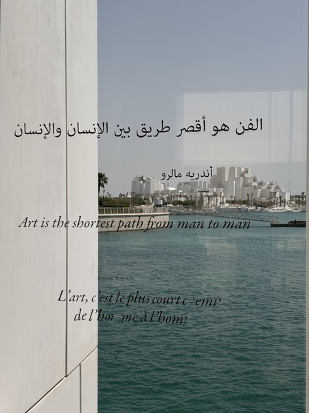 Ездили с мамой. Нам обеим очень понравилось: насыщенная программа, гид приятный собеседник, с которым было комфортно