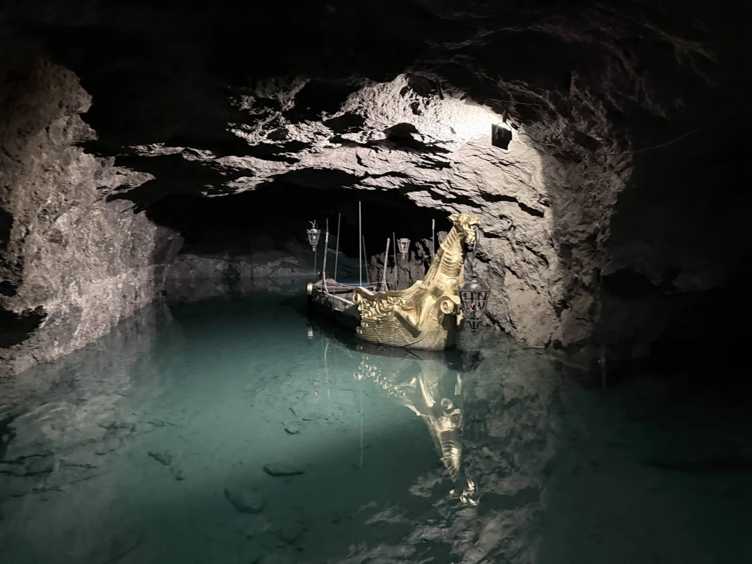 Отличный организатор, все четко по времени от встречи в отеле, бронирование ресторана в монастыре с хорошей