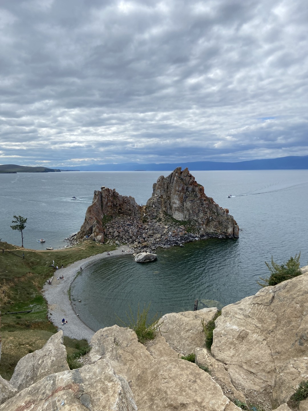 Выражаю огромную благодарность нашему гиду Михаилу! Экскурсия была очень увлекательная, насыщенная и понятная для любого. Посетили
