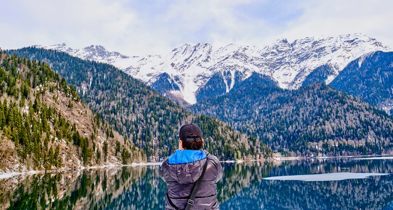 По Абхазии с ветерком, музыкой и вином