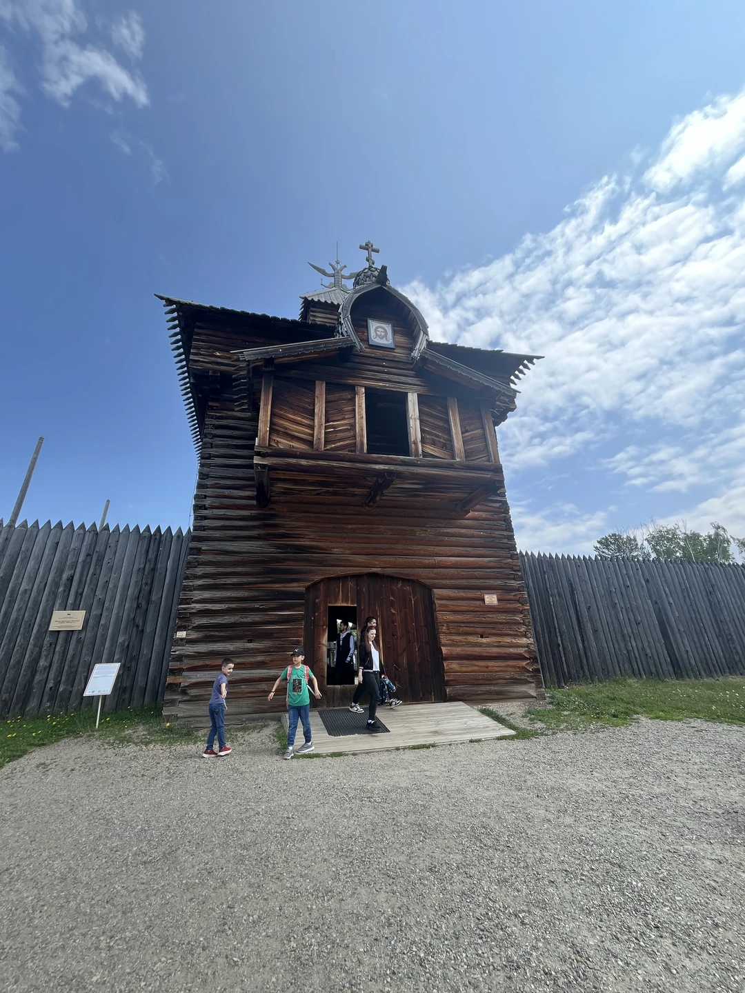 Поздно дошли руки написать отзыв (прошло полгода)… Но экскурсия была очень крутая, поэтому грех забыть про такое