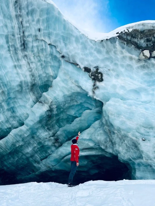 К вечным ледникам Эльбруса - из Пятигорска