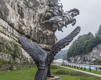 Цейское ущелье, Сказский ледник и Зарамагская ГЭС