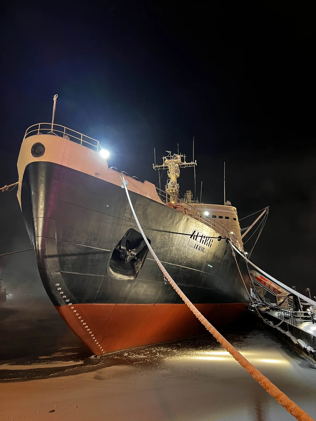 Ходили на обзорную экскурсию с гидом Максимом — остались в полном восторге! Погода была очень холодная