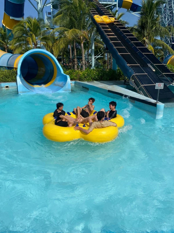 Путешествие в развлекательный Wonderland Water Park