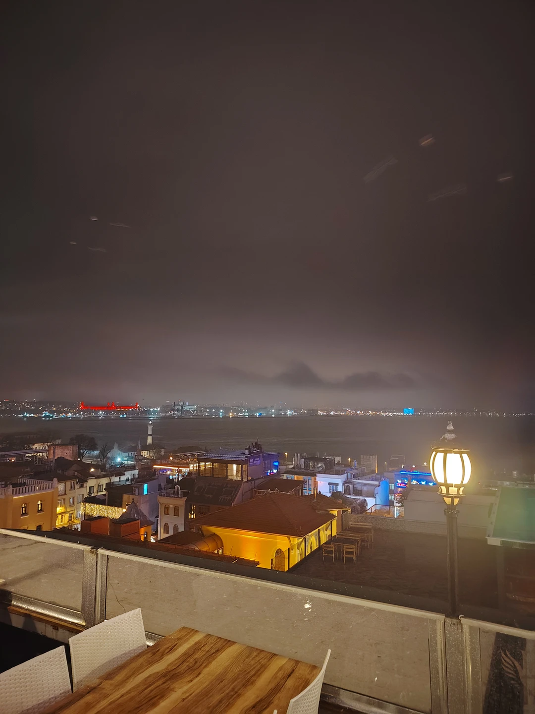 У нас случилась задержка рейса 12часового перелёта. С Волканом мы обсудили маршрут и скорректировали его в