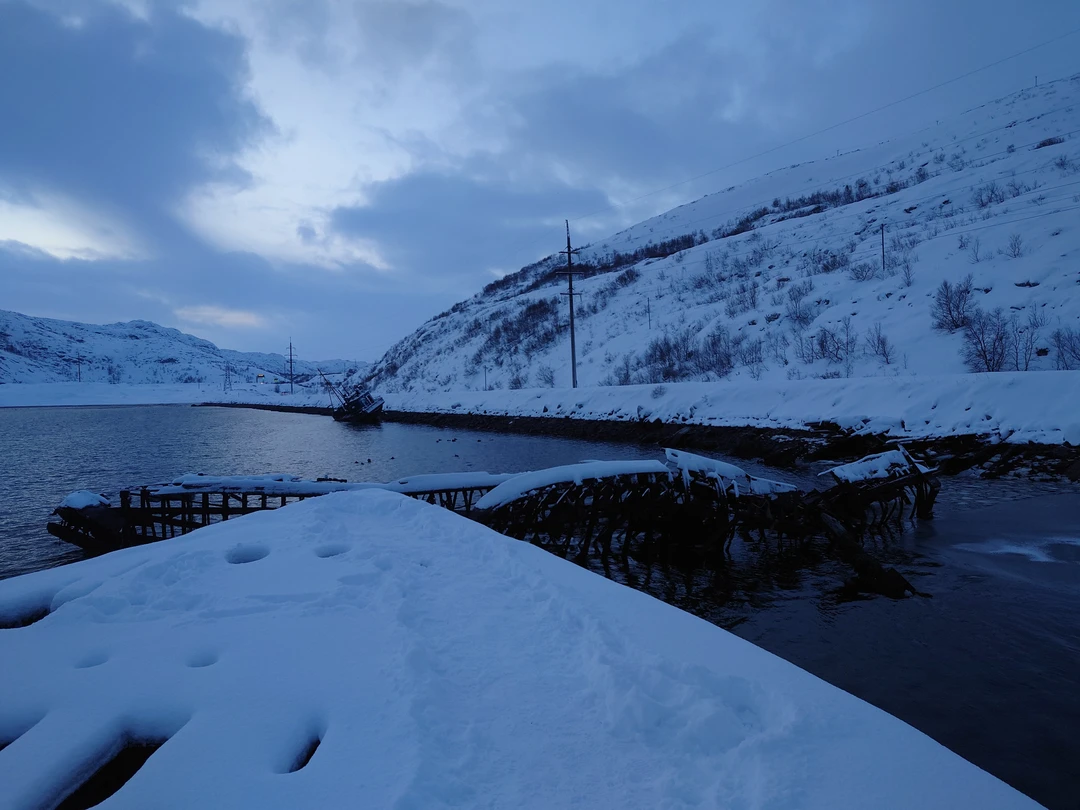 Мы - семья из Москвы: папа, мама и двое взрослых сыновей. Очень любим путешествовать, объездили многие
