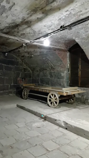 Пивное путешествие по подземельям Выборга (в группе) (Татьяна)