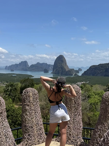 Если раздумываете: стоит выбрать ли данную экскурсию - однозначно да. Программа и сопровождение на высшем уровне