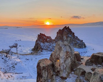 Переезд до турбазы, прогулка, ужин-знакомство