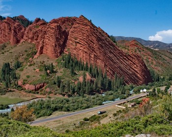 Джети-Огуз, ущелье Барскоон и южный берег Иссык-Куля