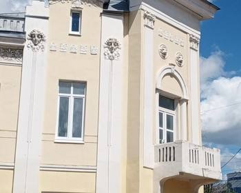 Калуга: набережная оки, Музей истории космонавтики и дом-музей К.Э. Циолковского